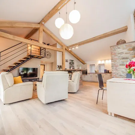 Escale J-p In With Garden *