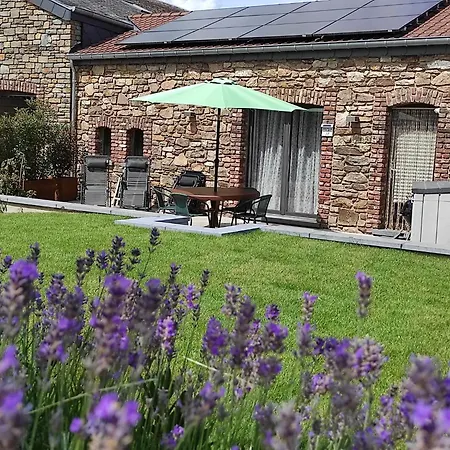 Escale J-p In With Garden